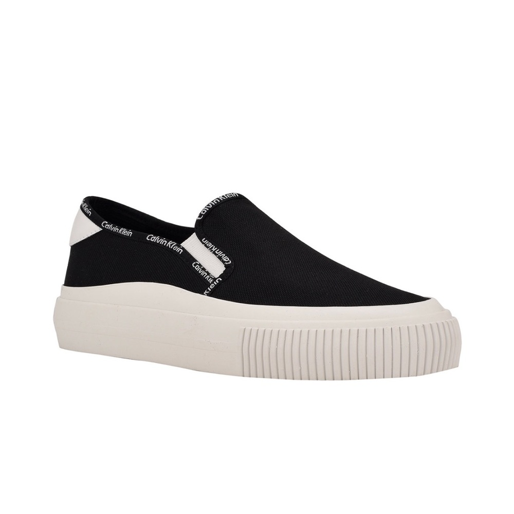Women’s Paily Sneaker.